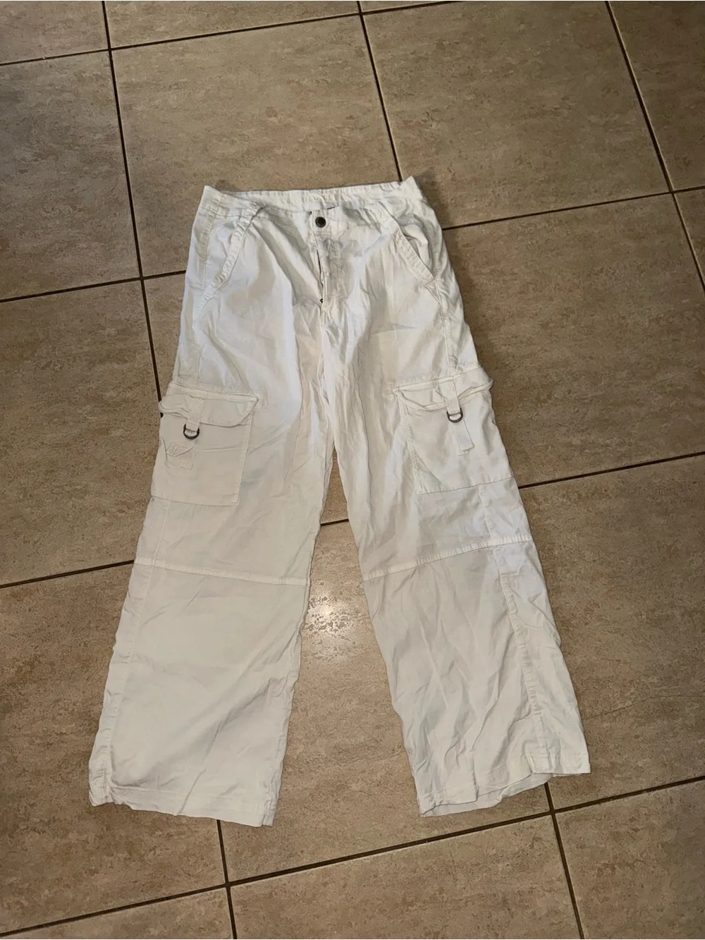 Women’sWhite Cargo Pants - Lightweight Utility Style